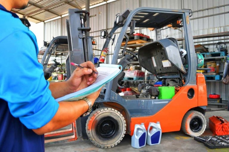 Maximising Economic Returns: Why Forklift Hire in Sydney Is a Smart Move for Small Businesses